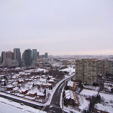 Maplewood Furnished Suites Mississauga Buitenkant foto