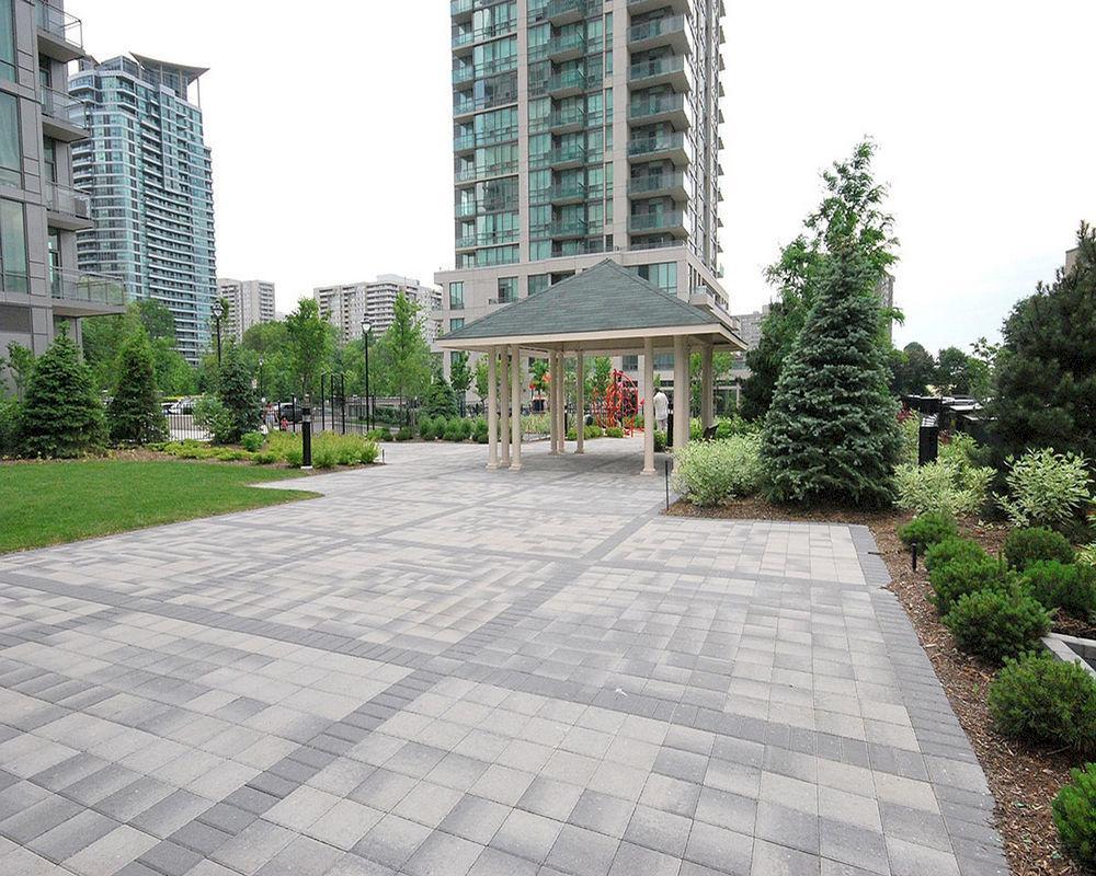 Maplewood Furnished Suites Mississauga Buitenkant foto