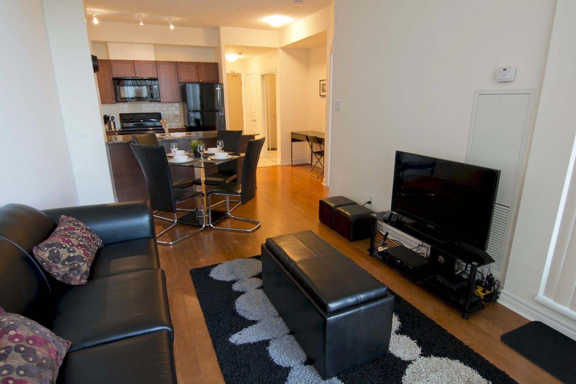 Maplewood Furnished Suites Mississauga Buitenkant foto