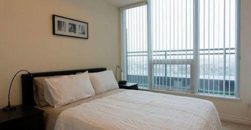 Maplewood Furnished Suites Mississauga Buitenkant foto